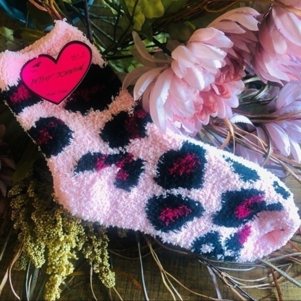 Betsey Johnson Fuzzy Leopard Heart Socks 3-Pair Set NWT | Pink Cozy Lounge Socks